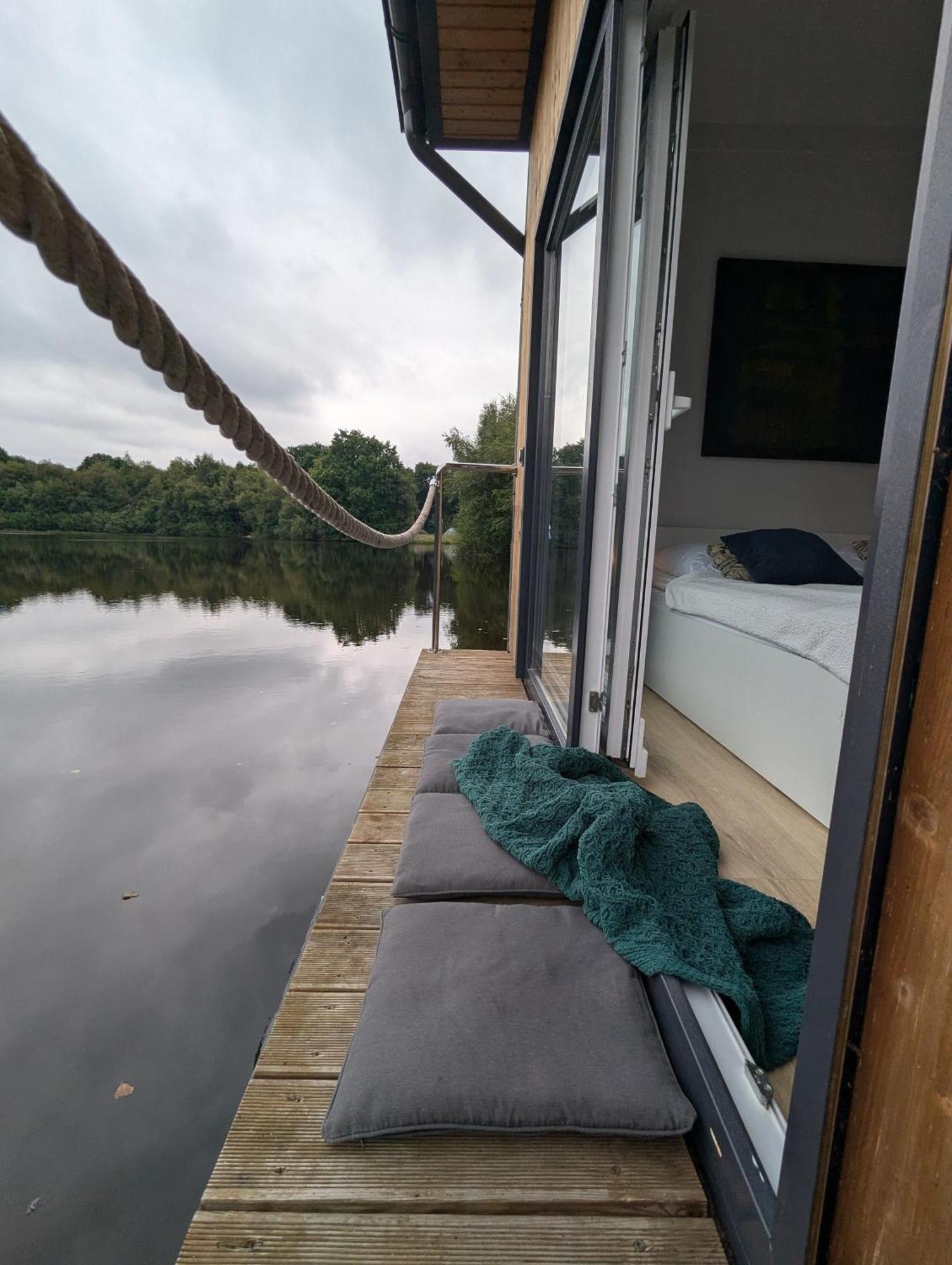 Hausboot Lena Hotel Papenburg Exterior photo
